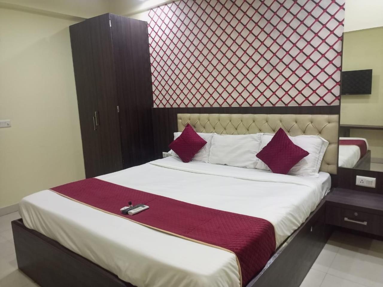 Hotel Eco Park New Town Esterno foto
